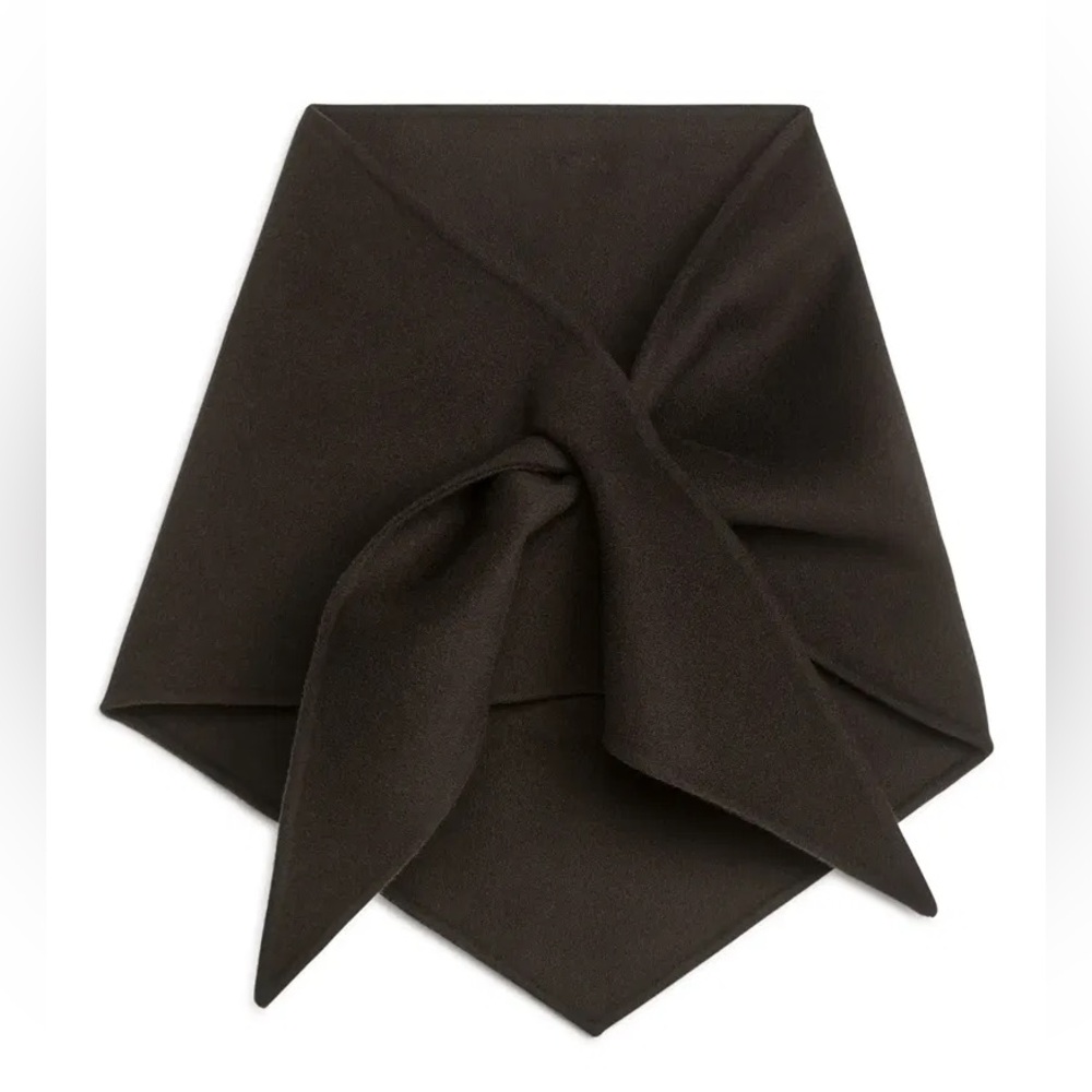 ARKET Triangle Wool Scarf